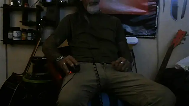 crassanova online show from May 2026 09:10:01 PM