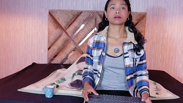 Kristall 06 online show from February 2026 04:39:02 AM