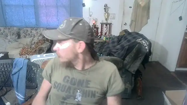 Snapshot of Poundtown1226 chatting on September 2025 11:17:02 PM Poundtown1226 online show from September 2025 11:17:02 PM