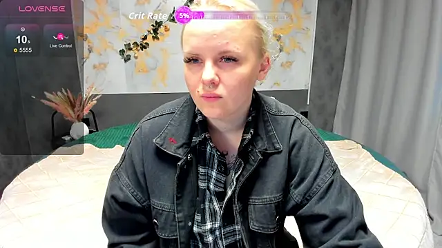 Snapshot of Mia_Flicker chatting on September 2025 01:06:02 AM Mia Flicker online show from September 2025 01:06:02 AM