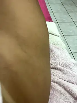 Katianesantos online show from January 2026 08:25:01 PM