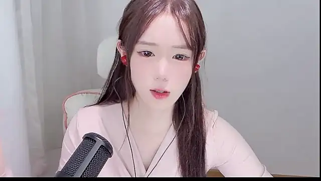 Snapshot of Xiao-runbao chatting on October 2025 10:03:02 AM Xiao-runbao online show from October 2025 10:03:02 AM