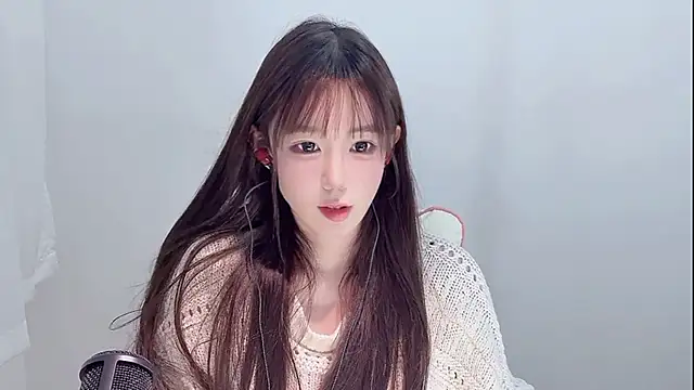 Snapshot of Xiao-runbao chatting on October 2025 02:05:01 PM Xiao-runbao online show from October 2025 02:05:01 PM