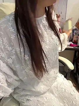 Snapshot of susu_baby chatting on December 2025 05:23:01 AM susu baby online show from December 2025 05:23:01 AM