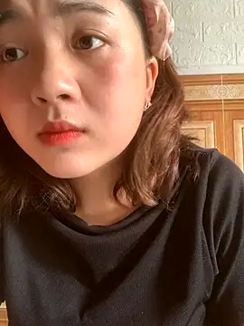 Lonnina online show from October 2025 01:59:02 AM