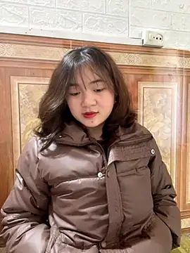 Lonnina online show from November 2025 03:07:01 AM