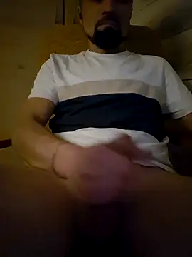 Snapshot of AndrewXSky chatting on January 2026 10:57:02 PM AndrewXSky online show from January 2026 10:57:02 PM