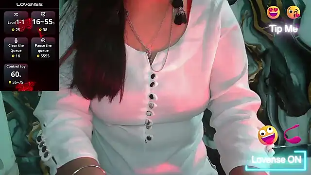 Snapshot of Dream_Kavya chatting on October 2025 07:35:02 PM Dream Kavya online show from October 2025 07:35:02 PM