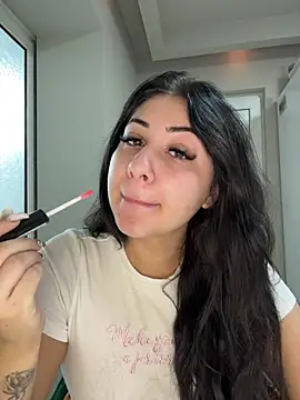 Snapshot of AnaysDivine chatting on November 2025 07:33:02 AM AnaysDivine online show from November 2025 07:33:02 AM