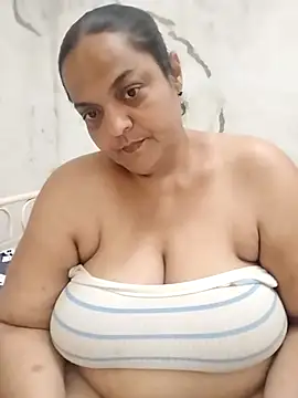 Snapshot of Vydinha chatting on September 2025 09:19:02 PM Vydinha online show from September 2025 09:19:02 PM