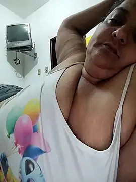 Snapshot of Vydinha chatting on November 2025 01:37:01 AM Vydinha online show from November 2025 01:37:01 AM