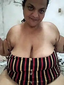 Snapshot of Vydinha chatting on November 2025 10:09:02 PM Vydinha online show from November 2025 10:09:02 PM