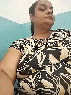 Snapshot of Vydinha chatting on December 2025 01:31:02 PM Vydinha online show from December 2025 01:31:02 PM