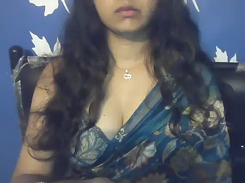 SoftButDeadly0 online show from December 2025 06:28:01 PM