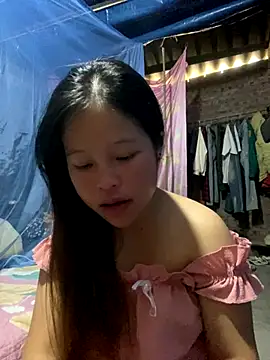 Snapshot of O_o_UwU_o_O chatting on November 2025 04:23:02 AM O o UwU o O online show from November 2025 04:23:02 AM