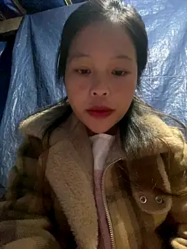 Snapshot of O_o_UwU_o_O chatting on December 2025 02:17:01 AM O o UwU o O online show from December 2025 02:17:01 AM