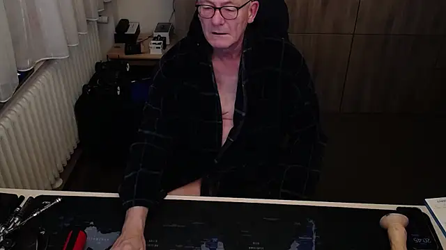 Snapshot of randyandy67 chatting on November 2025 07:46:01 PM randyandy67 online show from November 2025 07:46:01 PM