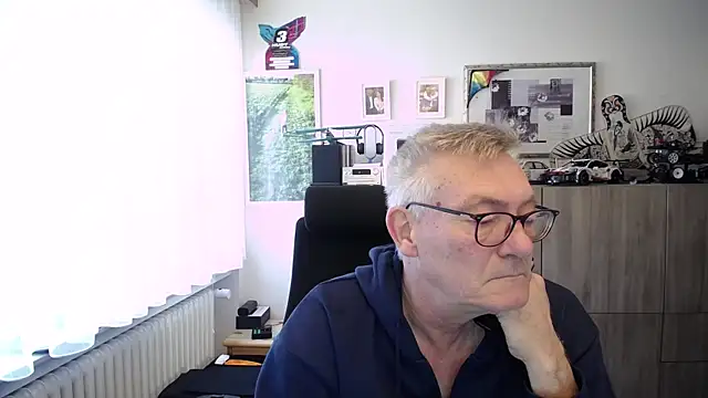 Snapshot of randyandy67 chatting on November 2025 09:30:01 AM randyandy67 online show from November 2025 09:30:01 AM