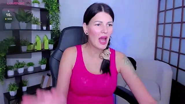 O1d Lady online show from October 2025 08:57:01 AM