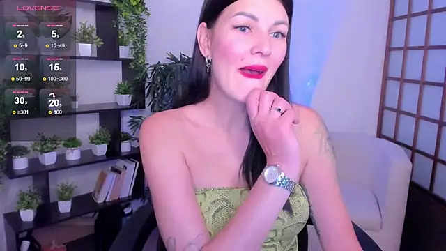 O1d Lady online show from October 2025 08:35:01 AM