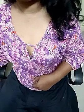 Snapshot of tamilmaha12 chatting on September 2025 03:56:02 PM tamilmaha12 online show from September 2025 03:56:02 PM