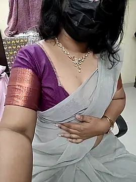 Snapshot of tamilmaha12 chatting on October 2025 11:11:02 AM tamilmaha12 online show from October 2025 11:11:02 AM