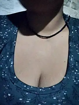 Kavya hot online show from February 2026 01:48:02 PM