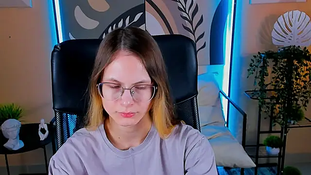 Snapshot of Carrie_Rose chatting on October 2025 04:32:02 AM Carrie Rose online show from October 2025 04:32:02 AM