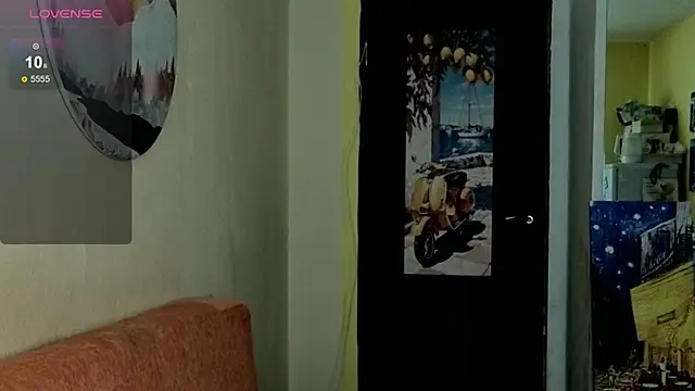 SkyHelen online show from May 2026 06:42:02 AM