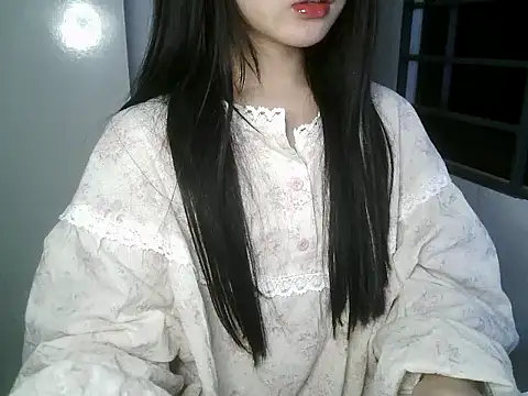 Snapshot of Annabelle-e chatting on December 2025 07:51:01 PM Annabelle-e online show from December 2025 07:51:01 PM