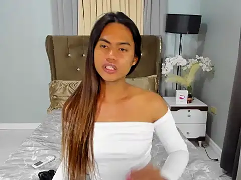 Snapshot of 1HotAsianTS chatting on October 2025 03:46:02 PM 1HotAsianTS online show from October 2025 03:46:02 PM