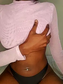 Snapshot of _Uphele chatting on October 2025 09:46:01 PM Uphele online show from October 2025 09:46:01 PM