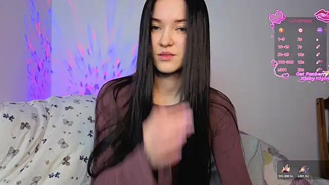 Veliora online show from December 2025 05:39:02 PM