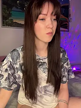 Veliora online show from May 2026 07:10:01 PM