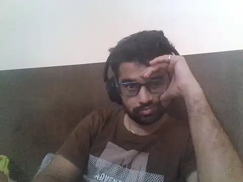 Snapshot of GOJO_1 chatting on September 2025 03:06:01 AM GOJO 1 online show from September 2025 03:06:01 AM
