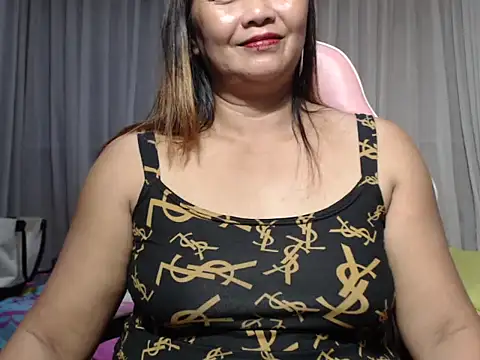 Snapshot of FelisitaG chatting on February 2026 08:13:02 AM FelisitaG online show from February 2026 08:13:02 AM