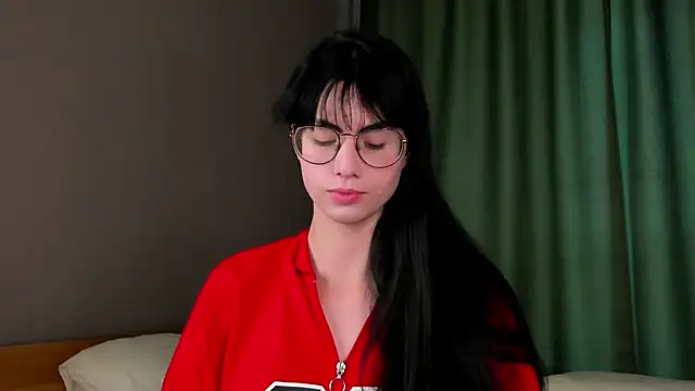 Snapshot of ArlineJanik chatting on September 2025 11:32:02 AM ArlineJanik online show from September 2025 11:32:02 AM