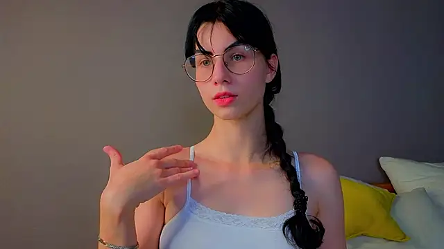 Snapshot of ArlineJanik chatting on September 2025 11:14:01 AM ArlineJanik online show from September 2025 11:14:01 AM