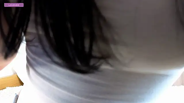 Snapshot of ArlineJanik chatting on November 2025 12:18:01 PM ArlineJanik online show from November 2025 12:18:01 PM