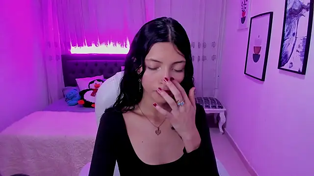 Mia Clay1 online show from November 2025 08:00:01 PM