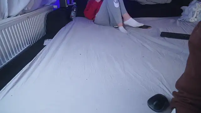 Snapshot of Steffi_Snowbunny chatting on November 2025 08:00:01 PM Steffi Snowbunny online show from November 2025 08:00:01 PM