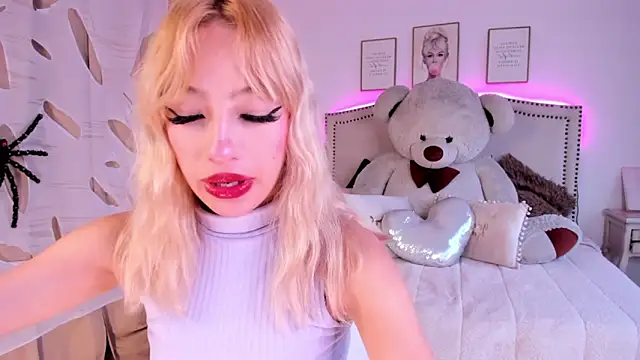 Mayajhons online show from October 2025 12:07:02 PM