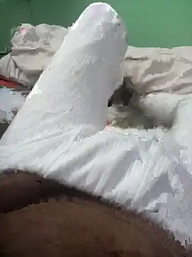 Snapshot of deshi8inch53 chatting on December 2025 06:04:01 PM deshi8inch53 online show from December 2025 06:04:01 PM