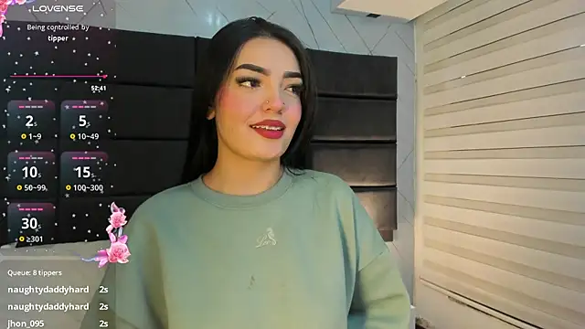 Miaa Smithh   online show from May 2026 05:18:02 PM
