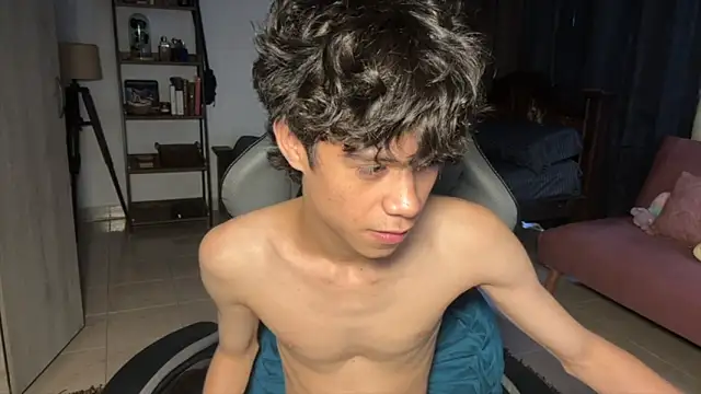 Snapshot of OopsAgain_ chatting on January 2026 07:50:02 PM OopsAgain online show from January 2026 07:50:02 PM