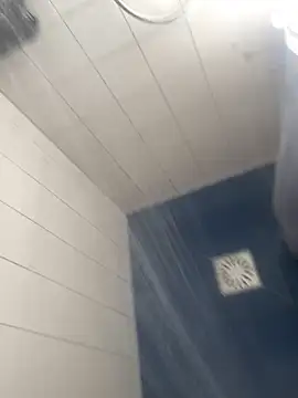 MrScrr online show from October 2025 10:10:02 AM