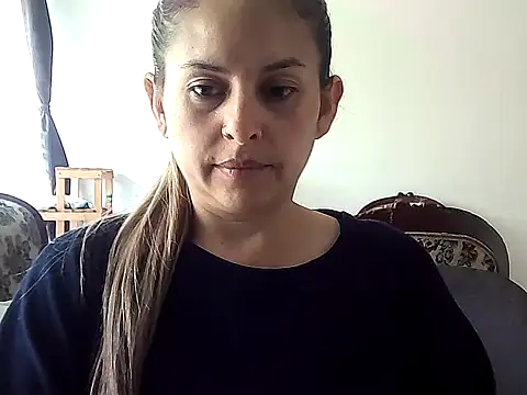 Valery  Rouse  online show from November 2025 03:00:02 PM