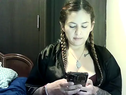 Valery  Rouse  online show from March 2026 11:09:01 PM