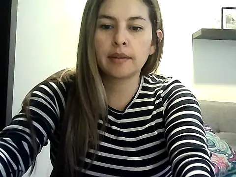 Valery  Rouse  online show from April 2026 08:55:01 PM