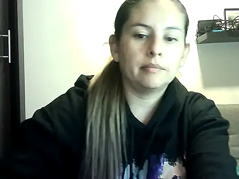 Valery  Rouse  online show from April 2026 02:15:01 AM
